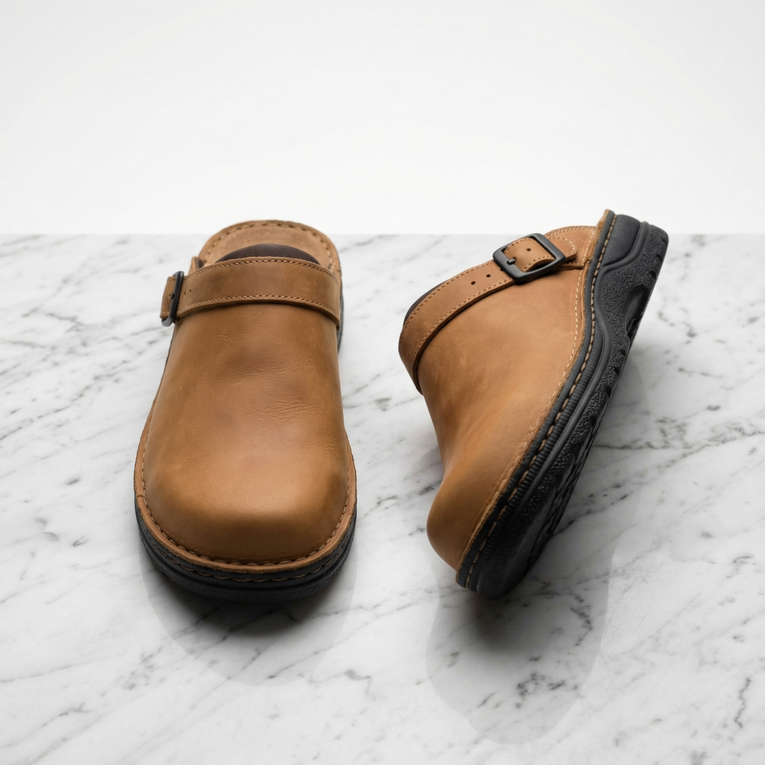 Minimal Slip-On Clogs