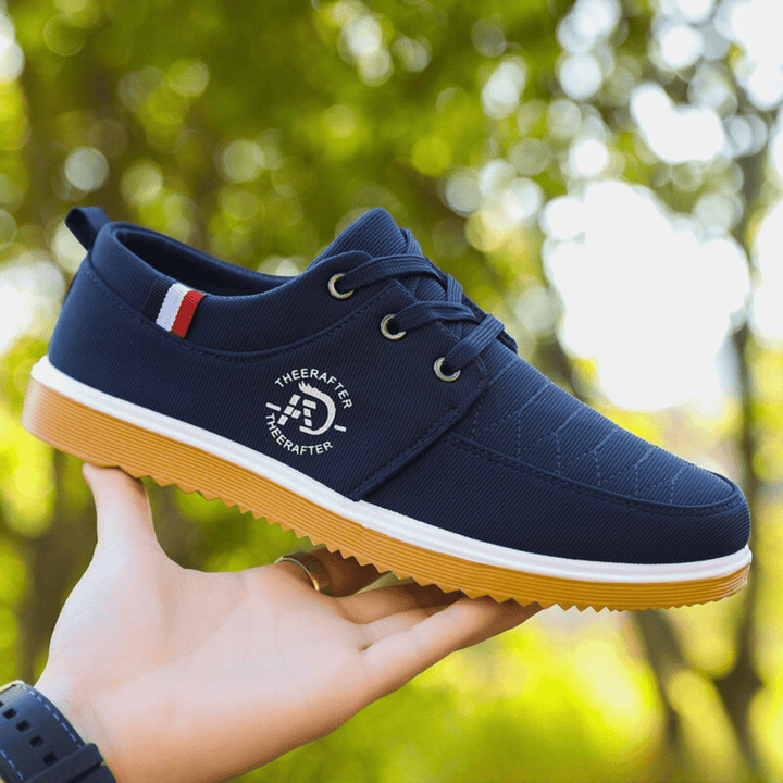 Contrast Sole Casual Sneakers