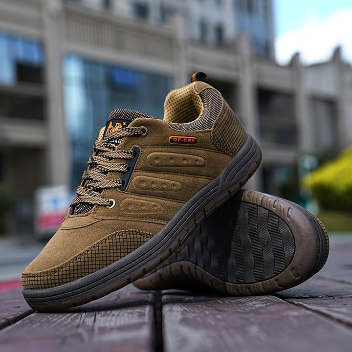Streamlined Outdoor Hiking Boots