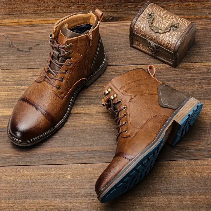 Hiking Boots with Textured Sole