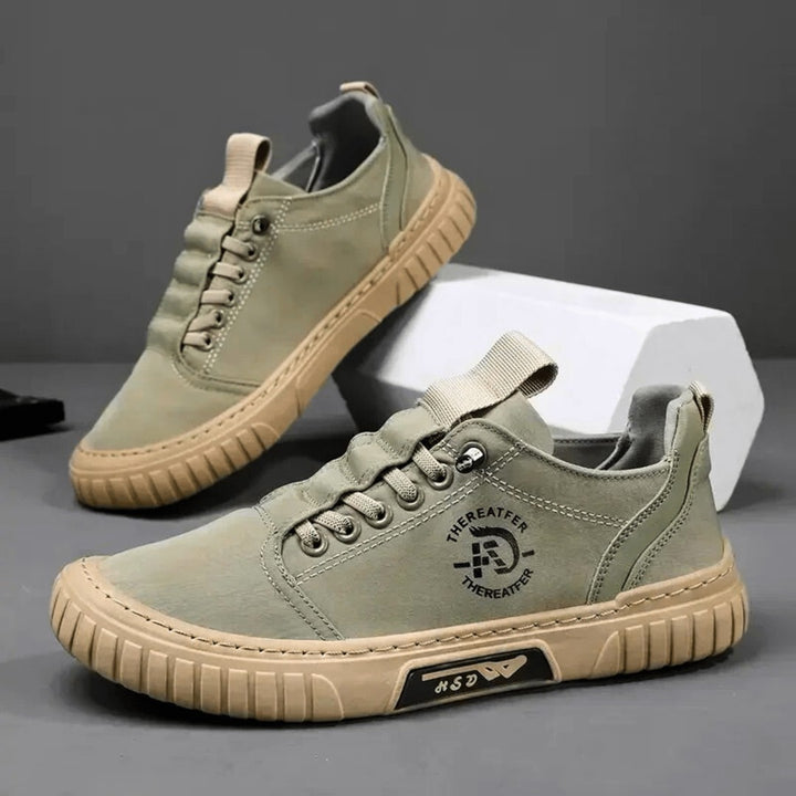 CLASSIC EVERYDAY SNEAKERS FOR MEN