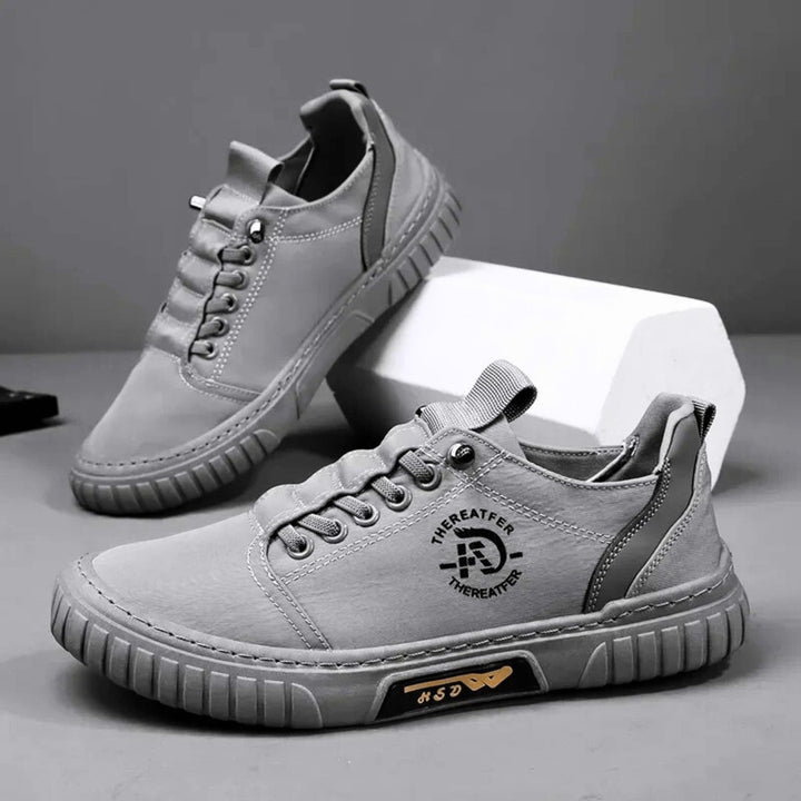 CLASSIC EVERYDAY SNEAKERS FOR MEN