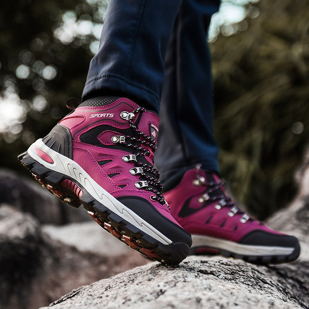 Mid-Height Lace-Up Trail Boots