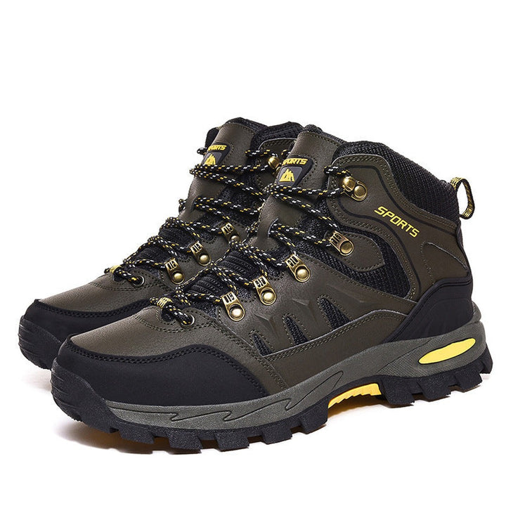 Mid-Height Lace-Up Trail Boots